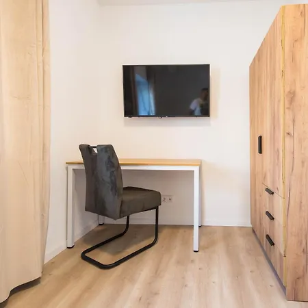 Apartment Luxury Workers 2 *