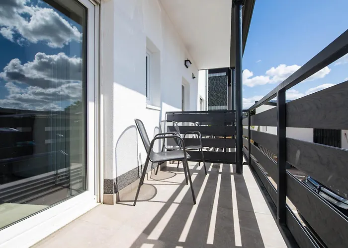 Luxury Workers 2 شقة *